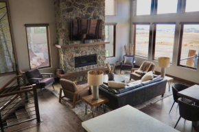 Luxury Ridge Townhome